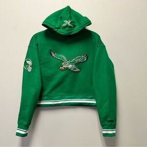 NFL Philadelphia Eagles Kelly Green Pro Standard Retro Cropped Hoodie—XS